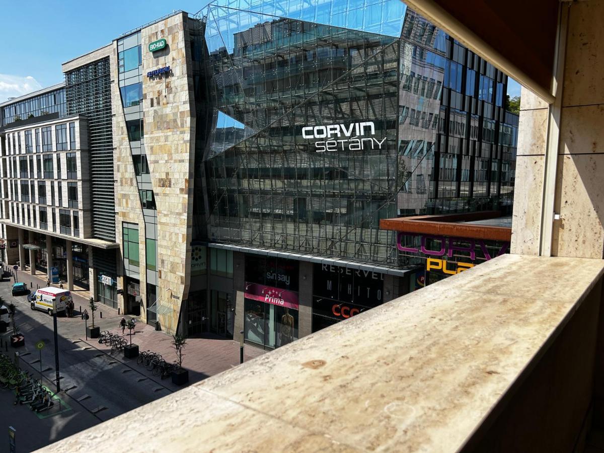 Corvin Boutique Apartment Parking In The Plaza Budapest Exterior foto