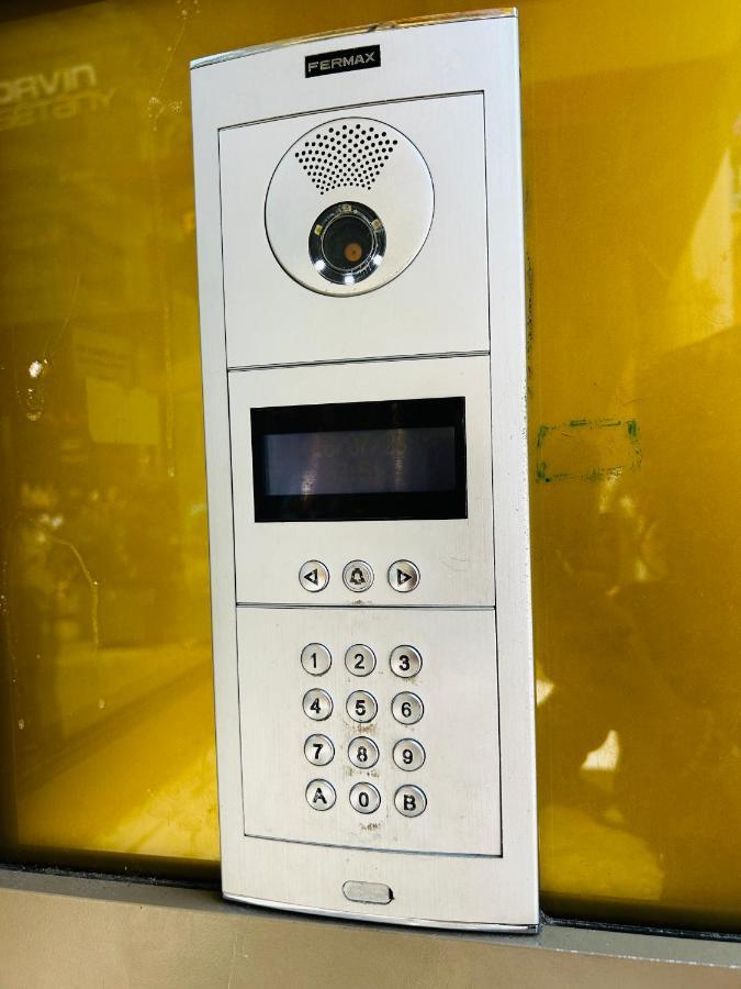 Corvin Boutique Apartment Parking In The Plaza Budapest Exterior foto